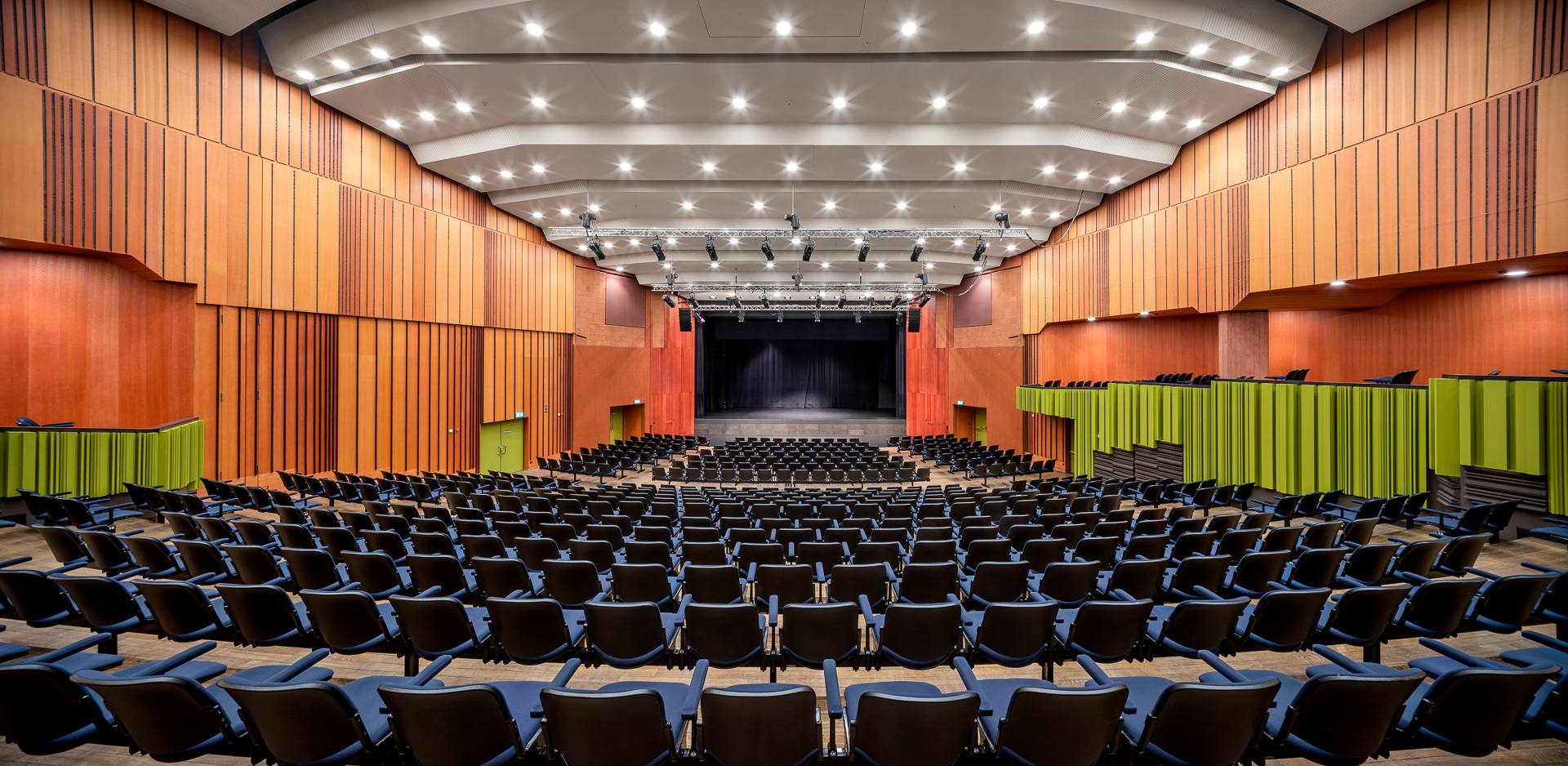 Schadausaal: Auditorium mit 740 Sitzplätzen - Kultur- und Kongresszentrum Thun